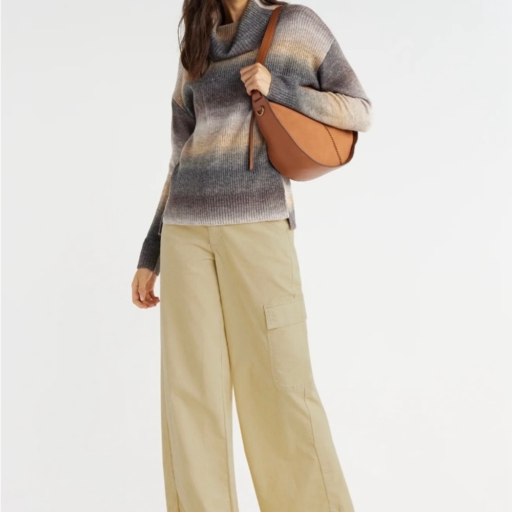 Time and Tru’s Women’s Wide Leg Corduroy Cargo - Picture 3 of 4